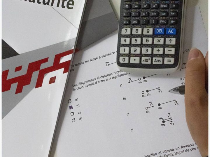 Экзаменационные материалы Maturité и калькулятор