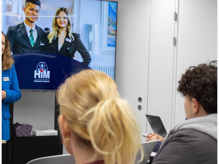 Презентация школы гостиничного менеджмента HIM